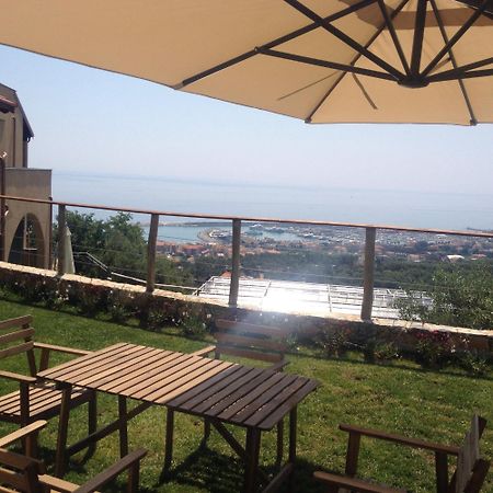 Agriturismo "I Castellari" Pietra Ligure Cameră foto