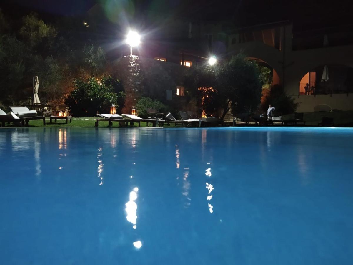 Agriturismo "I Castellari" Pietra Ligure Exterior foto